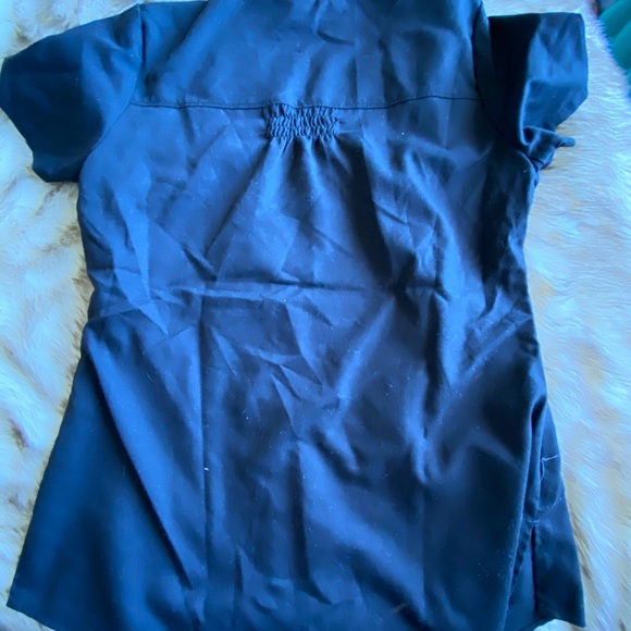 Pewter Grey Grey’s Anatomy Scrub Top - Picture 2 of 3